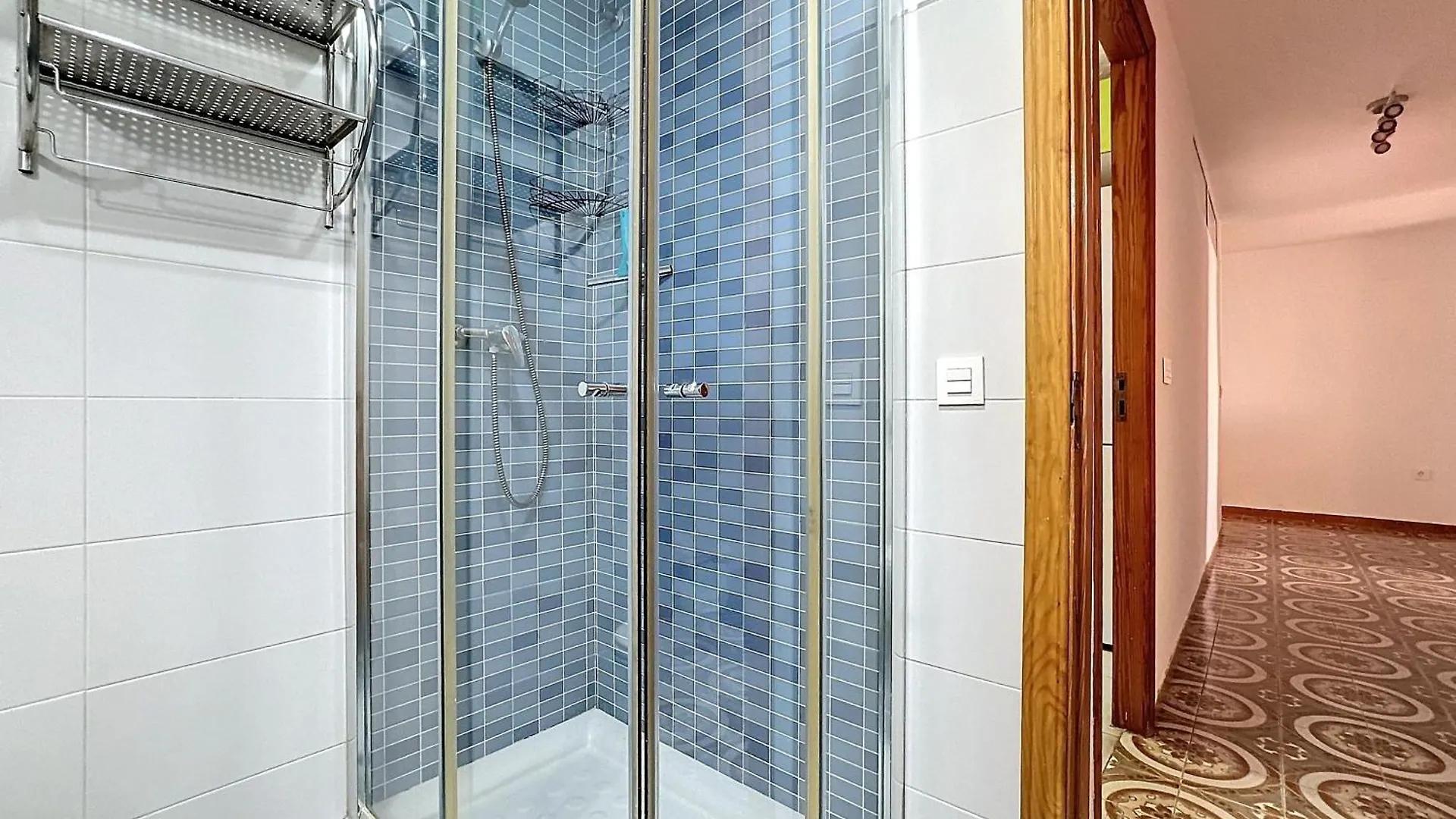 Apartamento 4 Dormitorios Parking Incluido Almería